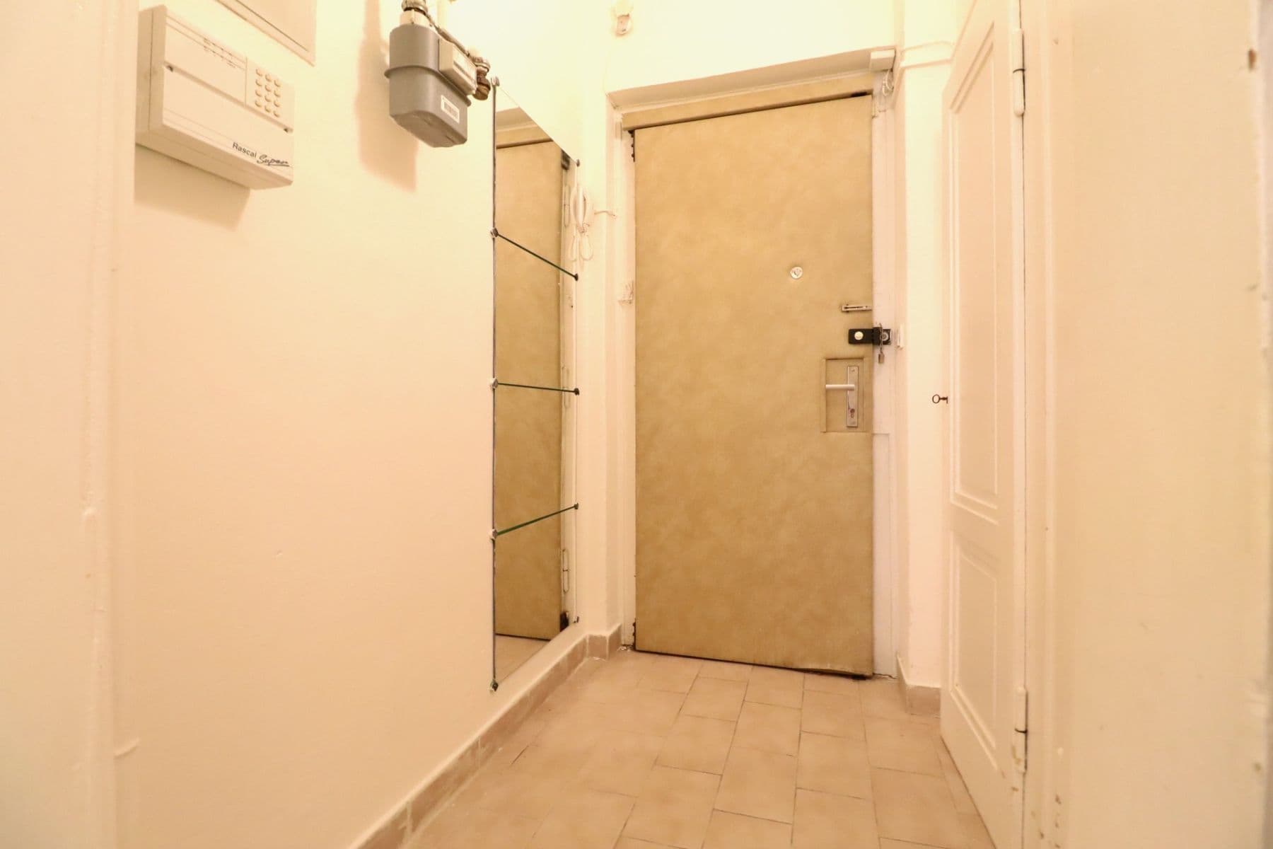Prenájom bytu 2-izbový 45 m², U smaltovny, Praha, Praha Prenájom bytu 2-izbový 45 m², U smaltovny, Praha, Praha
