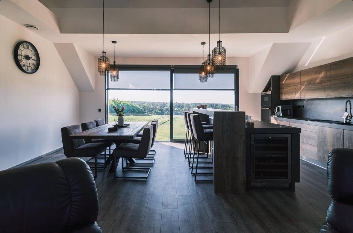 Prenájom bytu 220 m², K Jízdárně, Doubravčice, Středočeský kraj Prenájom bytu 220 m², K Jízdárně, Doubravčice, Středočeský kraj