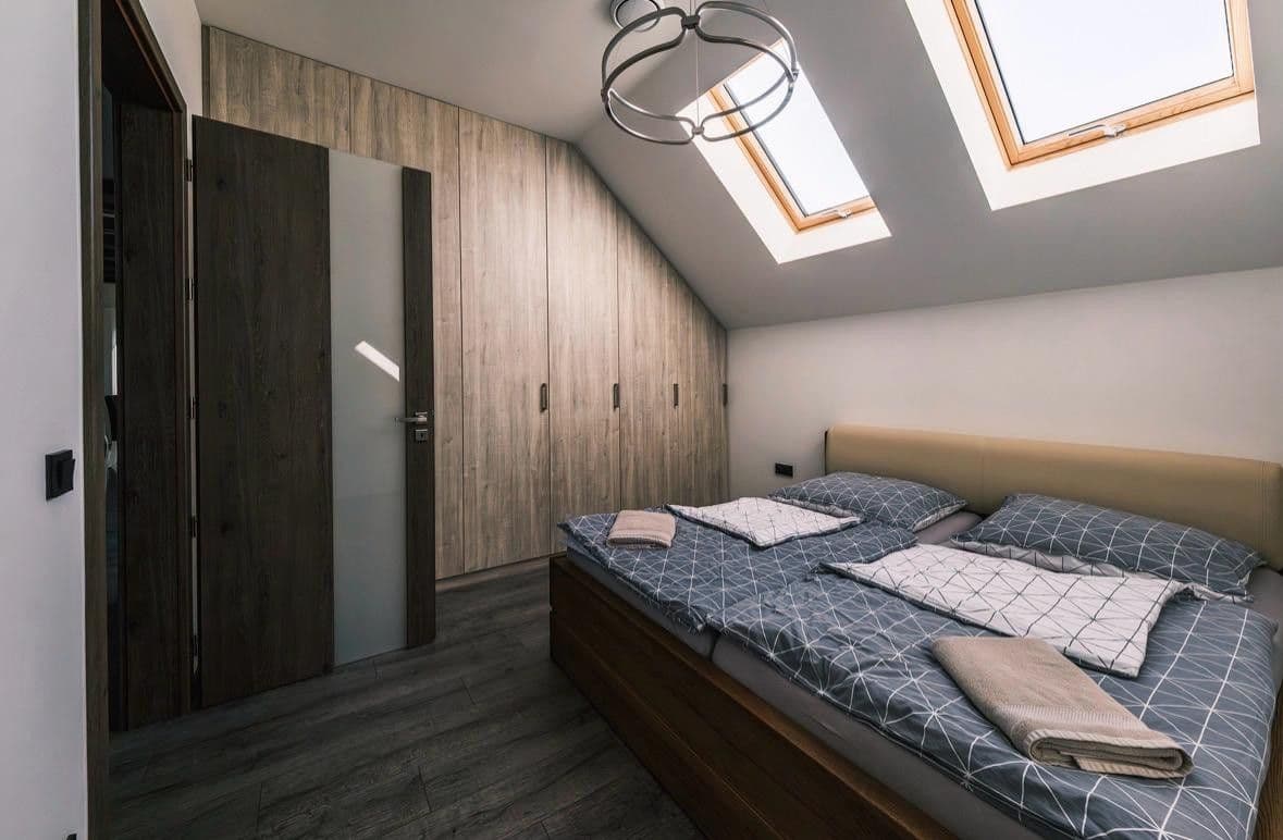 Prenájom bytu 220 m², K Jízdárně, Doubravčice, Středočeský kraj Prenájom bytu 220 m², K Jízdárně, Doubravčice, Středočeský kraj