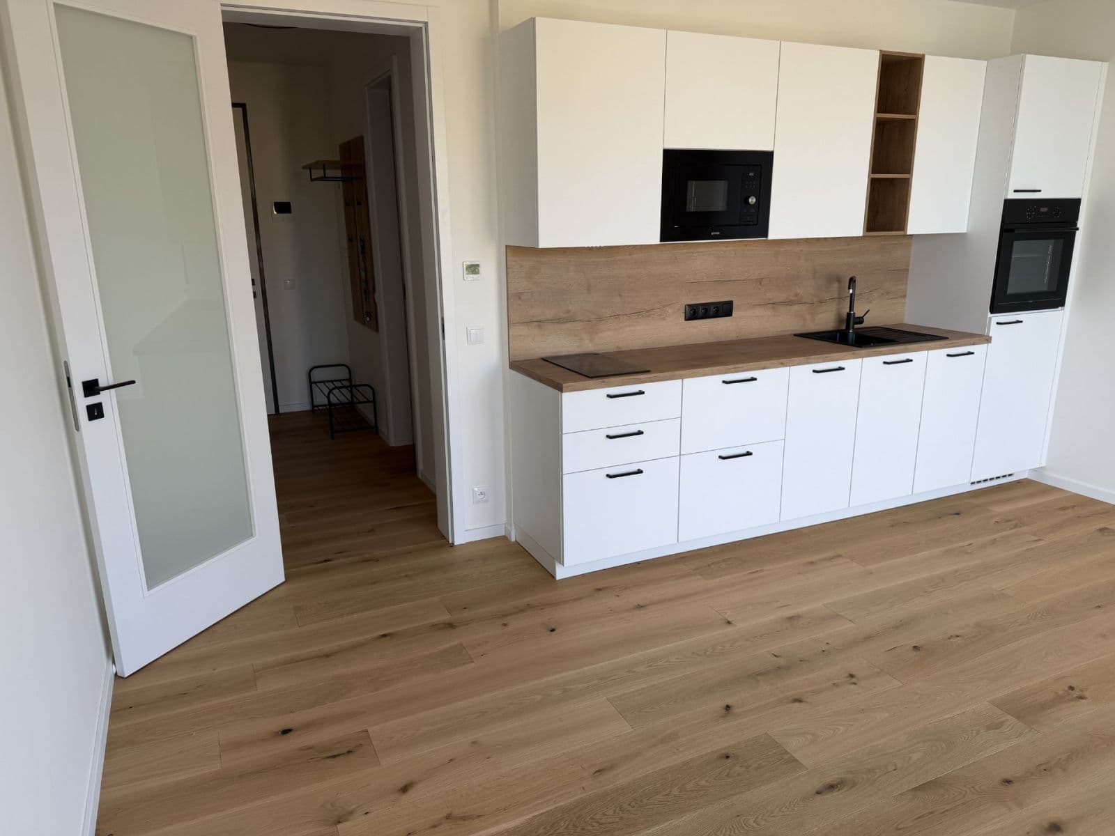 Prenájom bytu 1-izbový 32 m², Dunovského, Praha, Praha Prenájom bytu 1-izbový 32 m², Dunovského, Praha, Praha