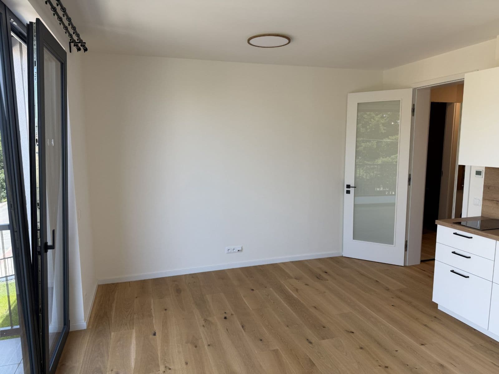 Prenájom bytu 1-izbový 32 m², Dunovského, Praha, Praha Prenájom bytu 1-izbový 32 m², Dunovského, Praha, Praha