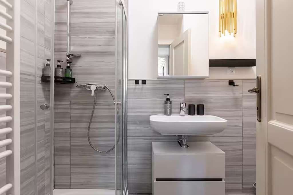 Prenájom bytu 43 m², Legerova, Praha, Praha Prenájom bytu 43 m², Legerova, Praha, Praha