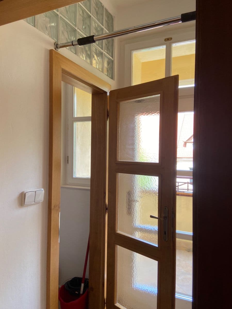 Prenájom bytu 2-izbový 58 m², Národní obrany, Praha, Praha Prenájom bytu 2-izbový 58 m², Národní obrany, Praha, Praha