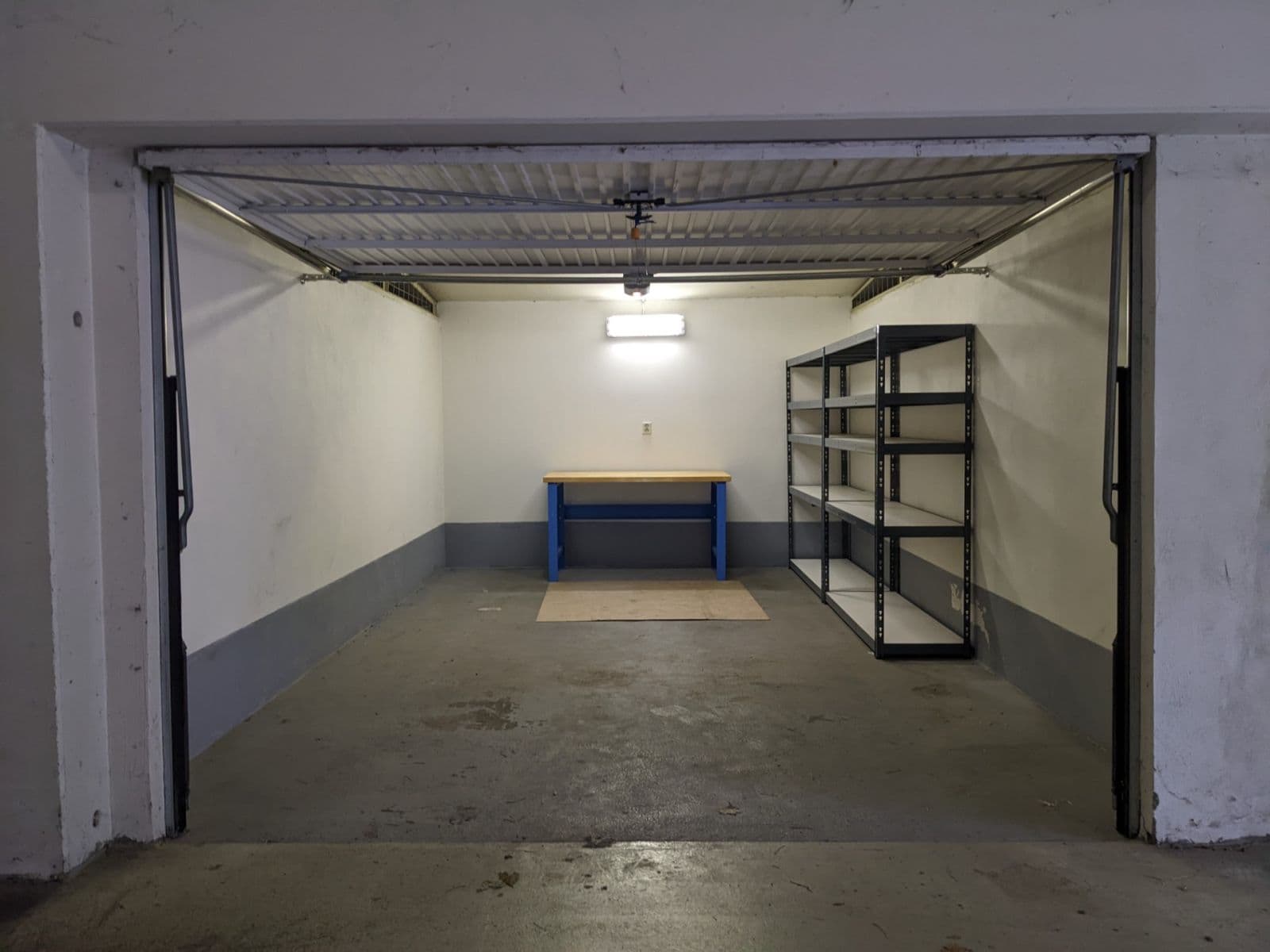 Predaj garáže 20 m², Chodská, Brno, Jihomoravský kraj Predaj garáže 20 m², Chodská, Brno, Jihomoravský kraj