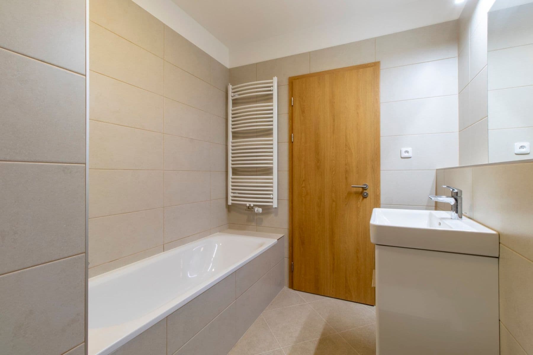 Prenájom bytu 2-izbový 40 m², Honzíkova, Praha, Praha Prenájom bytu 2-izbový 40 m², Honzíkova, Praha, Praha