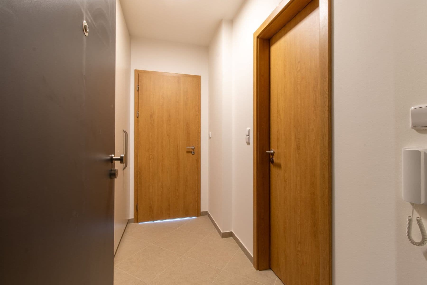 Prenájom bytu 2-izbový 40 m², Honzíkova, Praha, Praha Prenájom bytu 2-izbový 40 m², Honzíkova, Praha, Praha