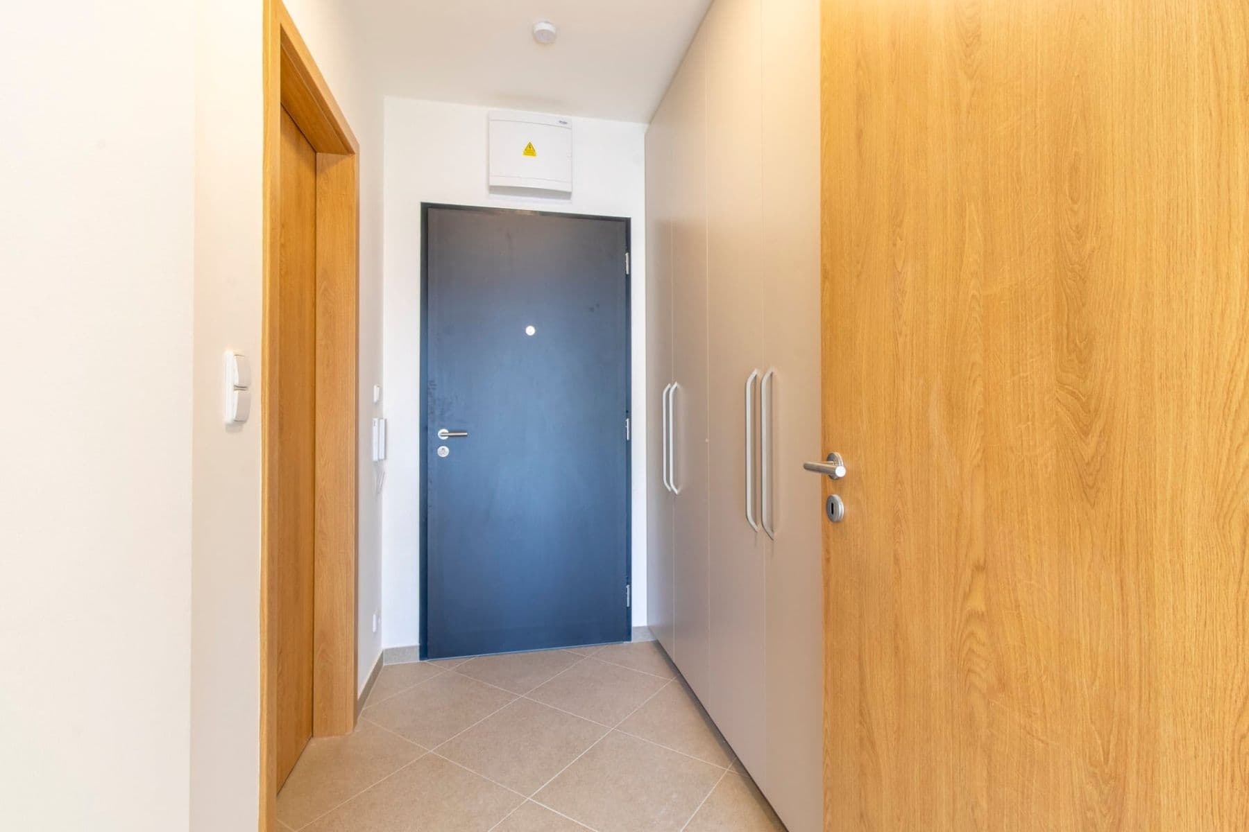 Prenájom bytu 2-izbový 40 m², Honzíkova, Praha, Praha Prenájom bytu 2-izbový 40 m², Honzíkova, Praha, Praha