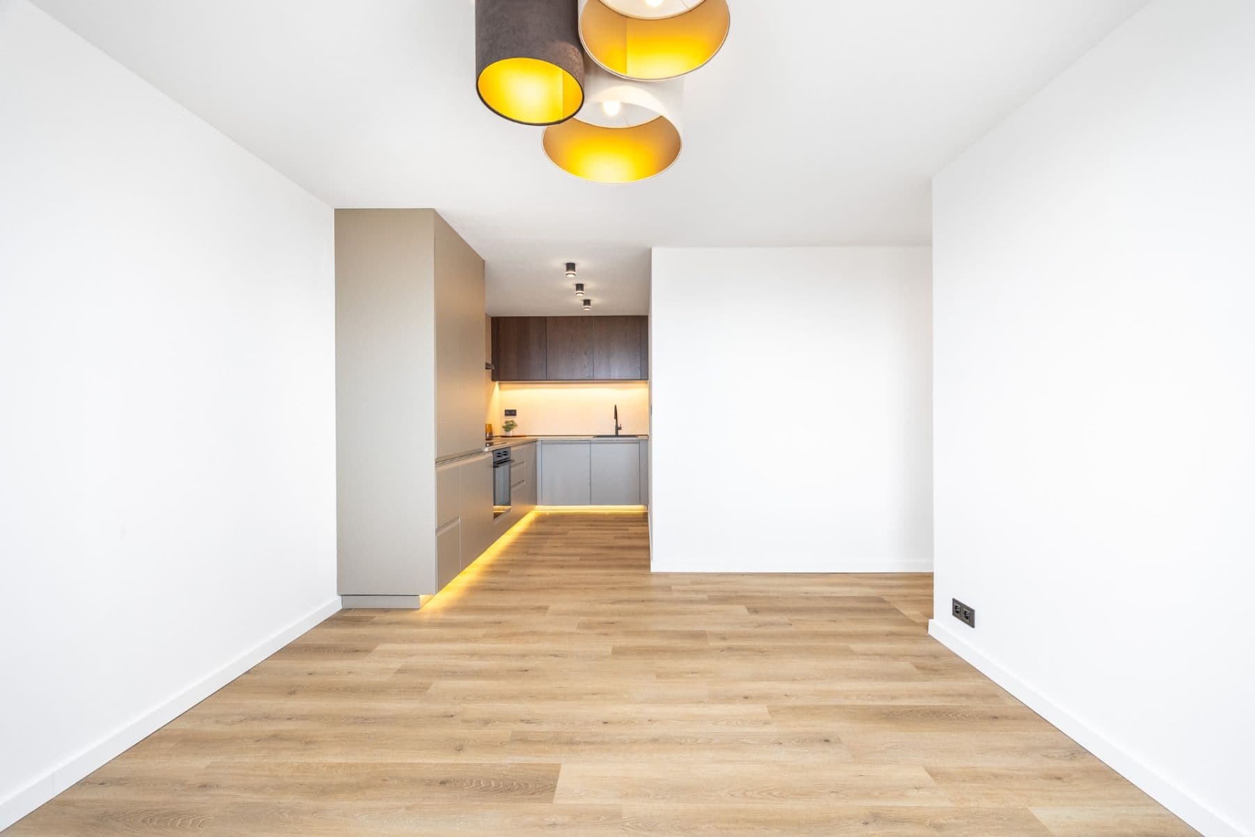 Predaj bytu 3-izbový 65 m², K Lánu, Praha, Praha Predaj bytu 3-izbový 65 m², K Lánu, Praha, Praha