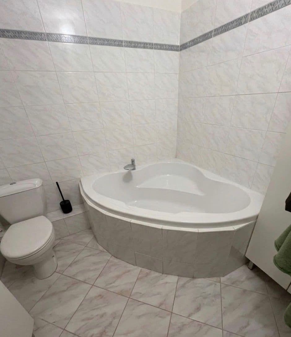 Predaj bytu 3-izbový 75 m², Údolní, Praha, Praha Predaj bytu 3-izbový 75 m², Údolní, Praha, Praha