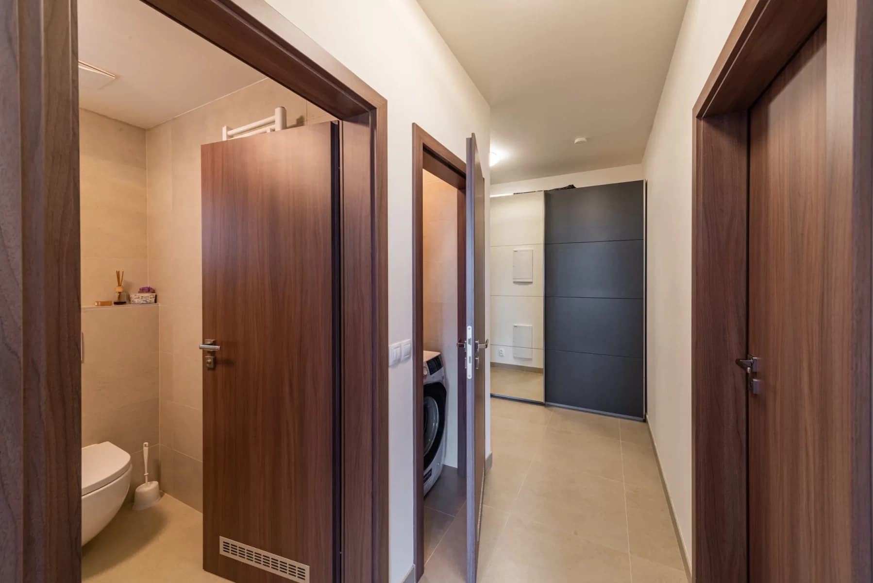 Prenájom bytu 62 m², Nekvasilova, Praha, Praha Prenájom bytu 62 m², Nekvasilova, Praha, Praha
