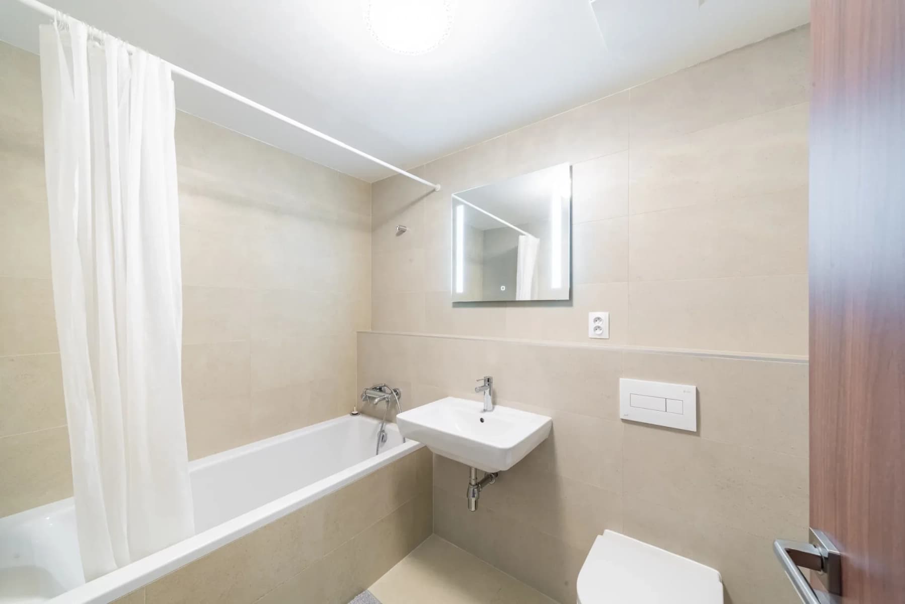 Prenájom bytu 62 m², Nekvasilova, Praha, Praha Prenájom bytu 62 m², Nekvasilova, Praha, Praha