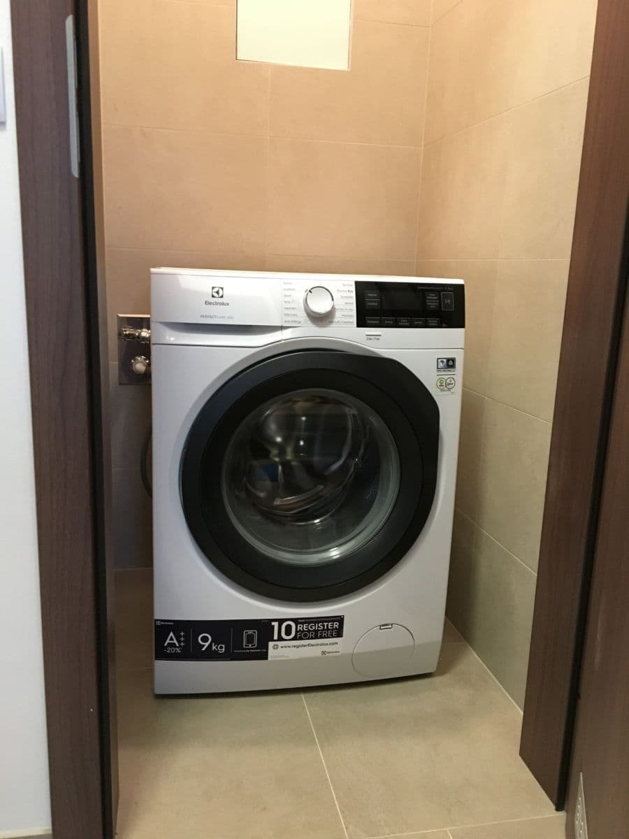 Prenájom bytu 2-izbový 62 m², Nekvasilova, Praha, Praha Prenájom bytu 2-izbový 62 m², Nekvasilova, Praha, Praha
