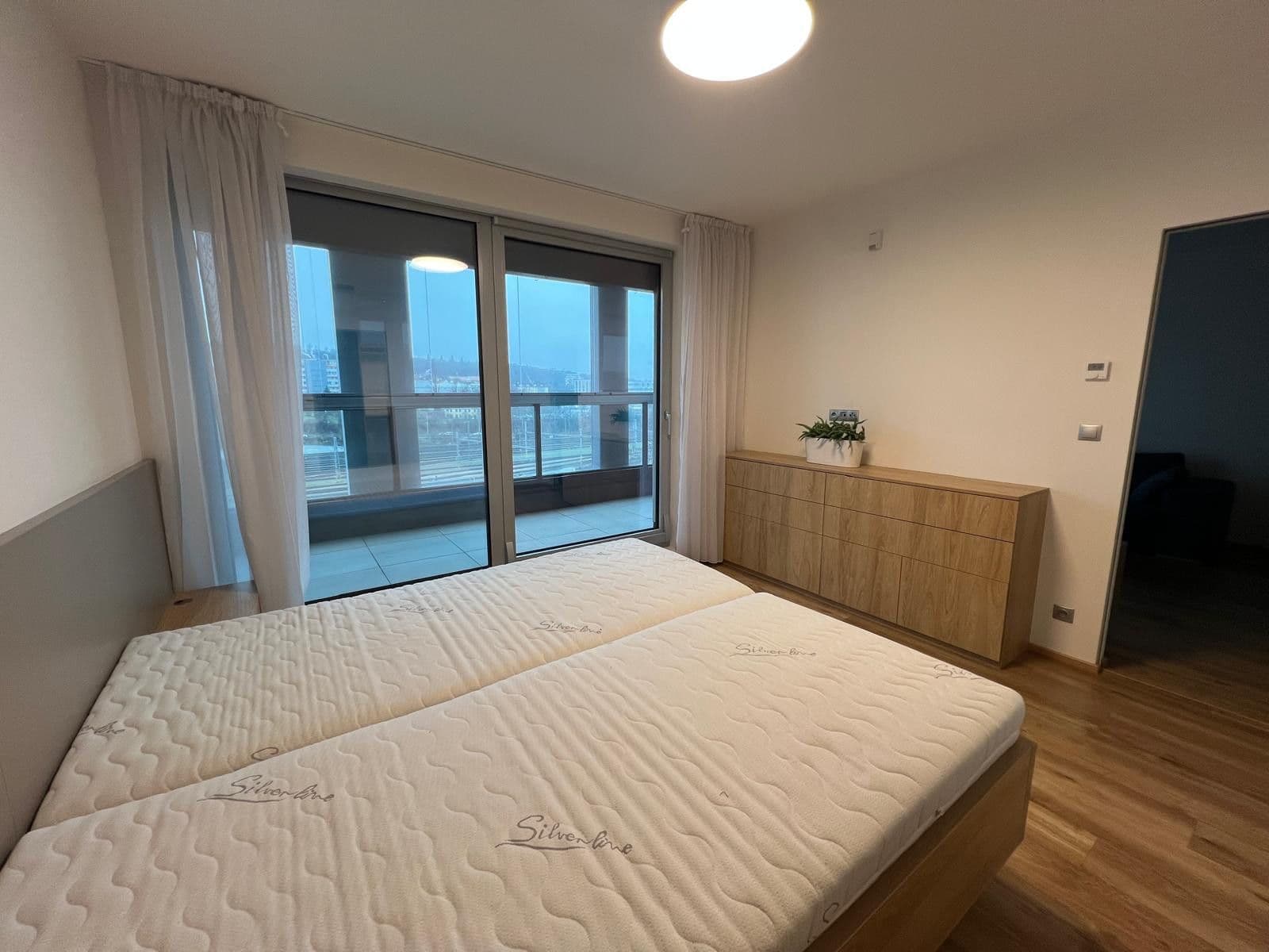 Prenájom bytu 2-izbový 63 m², Kurta Konráda, Praha, Praha Prenájom bytu 2-izbový 63 m², Kurta Konráda, Praha, Praha