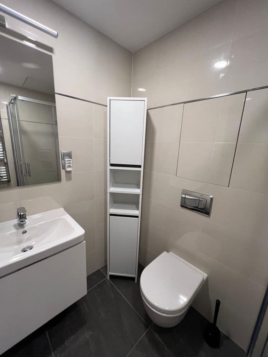 Prenájom bytu 2-izbový 63 m², Kurta Konráda, Praha, Praha Prenájom bytu 2-izbový 63 m², Kurta Konráda, Praha, Praha
