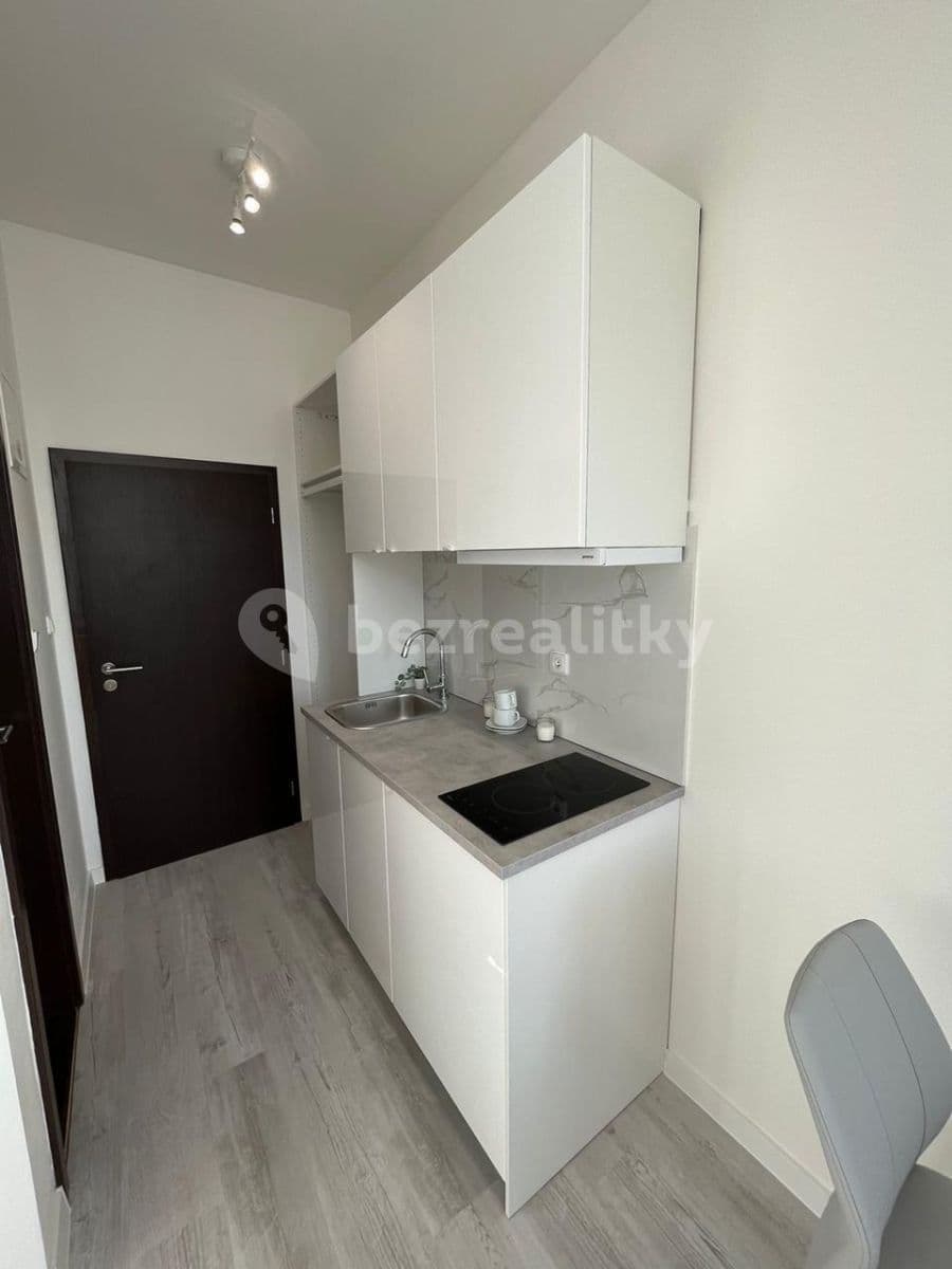 Prenájom bytu 1-izbový 18 m², Poznaňská, Sázava, Středočeský kraj Prenájom bytu 1-izbový 18 m², Poznaňská, Sázava, Středočeský kraj