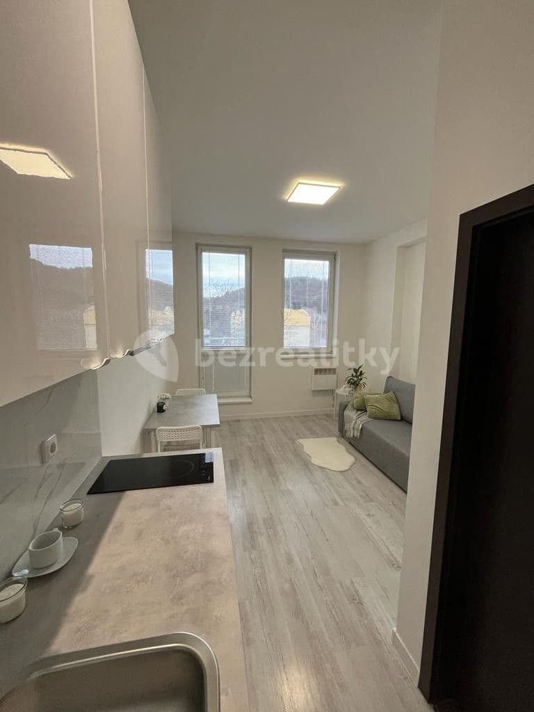 Prenájom bytu 1-izbový 18 m², Poznaňská, Sázava, Středočeský kraj Prenájom bytu 1-izbový 18 m², Poznaňská, Sázava, Středočeský kraj