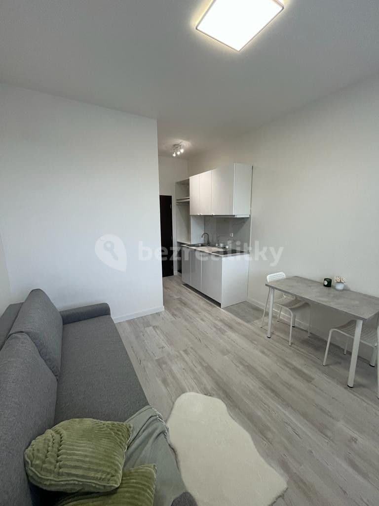Prenájom bytu 1-izbový 18 m², Poznaňská, Sázava, Středočeský kraj Prenájom bytu 1-izbový 18 m², Poznaňská, Sázava, Středočeský kraj