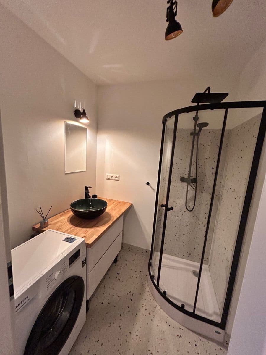 Prenájom bytu 1-izbový 36 m², Na hôrke, Nitra, Nitriansky kraj Prenájom bytu 1-izbový 36 m², Na hôrke, Nitra, Nitriansky kraj