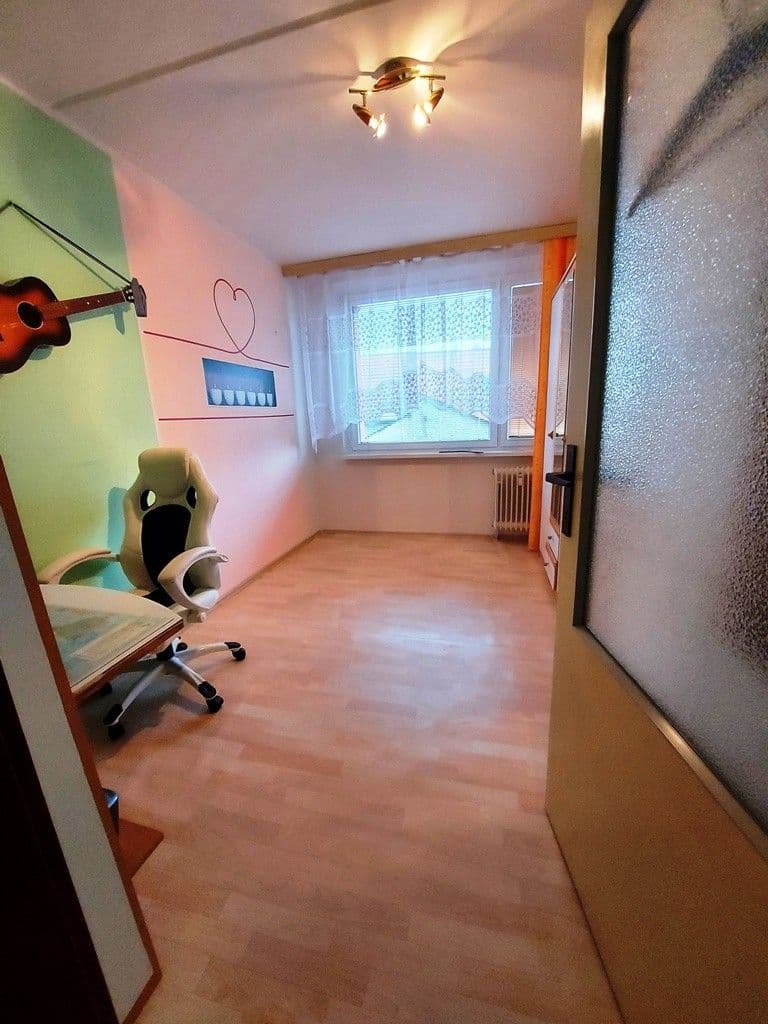 Prenájom bytu 2-izbový 42 m², Sídliště pionýrů, Úštěk, Ústecký kraj Prenájom bytu 2-izbový 42 m², Sídliště pionýrů, Úštěk, Ústecký kraj