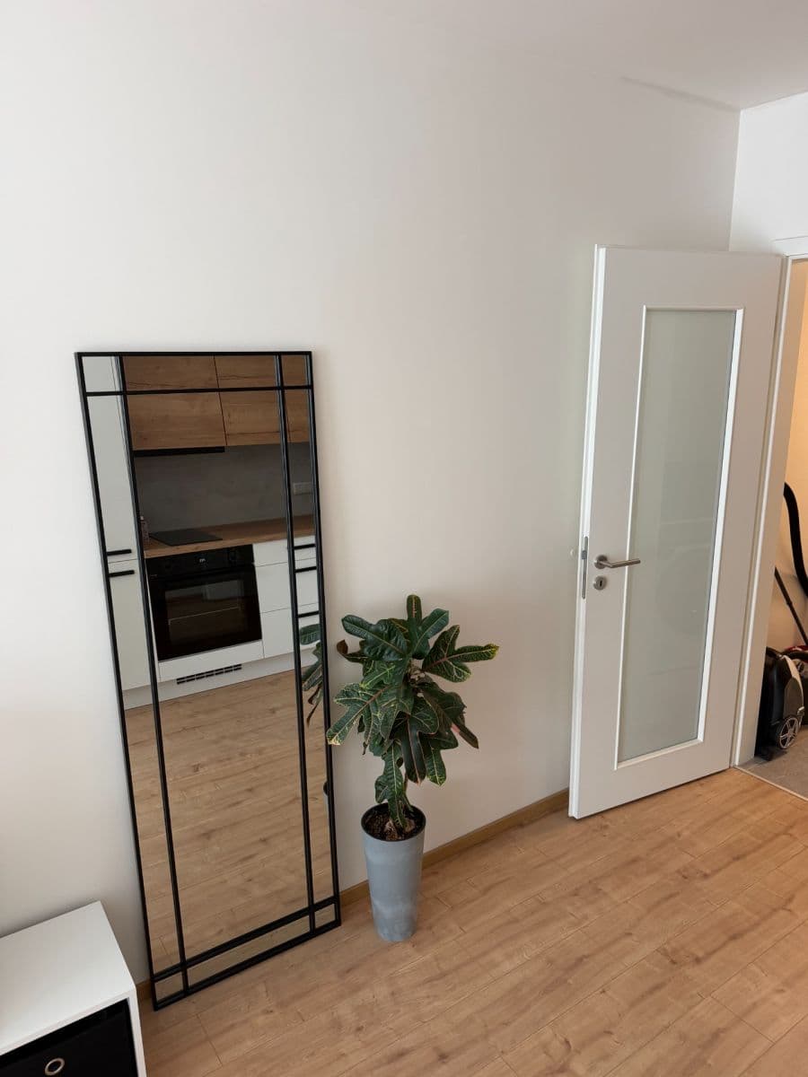 Prenájom bytu 1-izbový 31 m², Českobrodská, Praha, Praha Prenájom bytu 1-izbový 31 m², Českobrodská, Praha, Praha