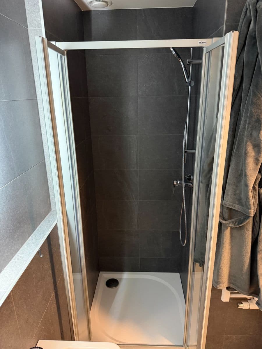 Prenájom bytu 1-izbový 31 m², Českobrodská, Praha, Praha Prenájom bytu 1-izbový 31 m², Českobrodská, Praha, Praha
