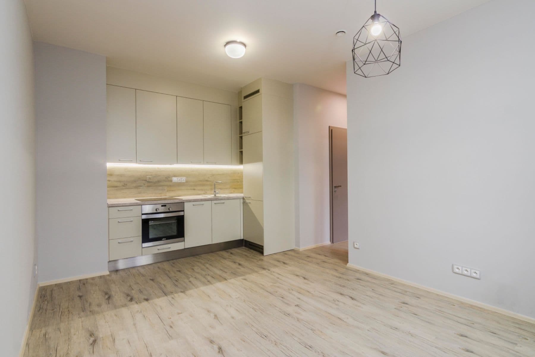 Prenájom bytu 2-izbový 35 m², Na Zámecké, Praha, Praha Prenájom bytu 2-izbový 35 m², Na Zámecké, Praha, Praha
