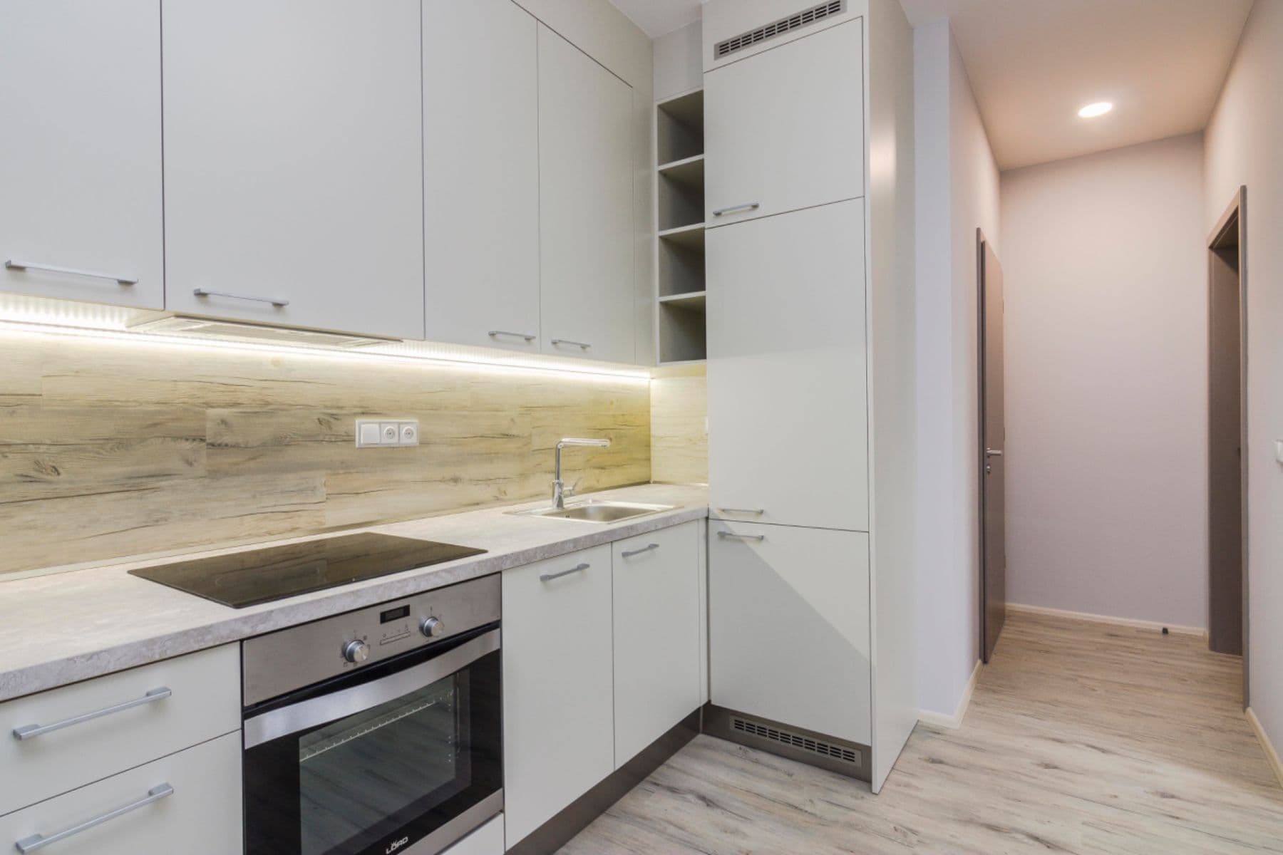 Prenájom bytu 2-izbový 35 m², Na Zámecké, Praha, Praha Prenájom bytu 2-izbový 35 m², Na Zámecké, Praha, Praha