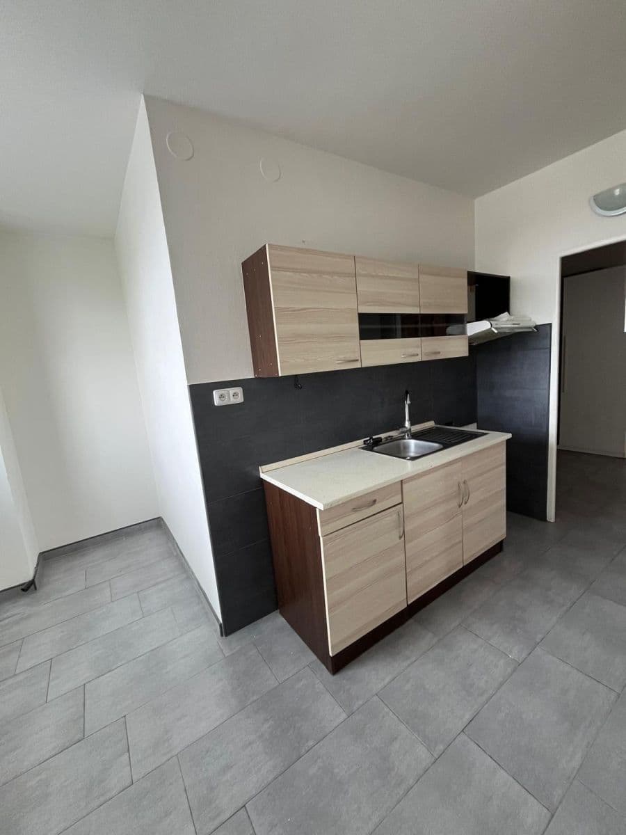 Prenájom bytu 2-izbový 62 m², Macháčkova, Plzeň, Plzeňský kraj Prenájom bytu 2-izbový 62 m², Macháčkova, Plzeň, Plzeňský kraj