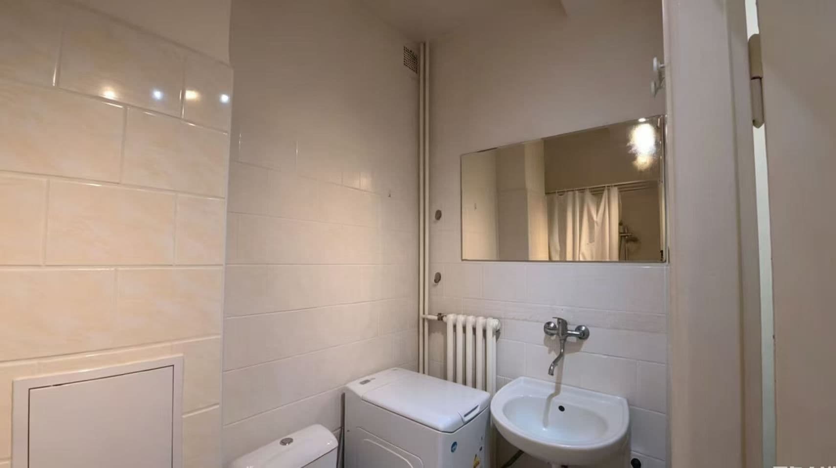 Prenájom bytu 1-izbový 20 m², Opletalova, Praha, Praha Prenájom bytu 1-izbový 20 m², Opletalova, Praha, Praha
