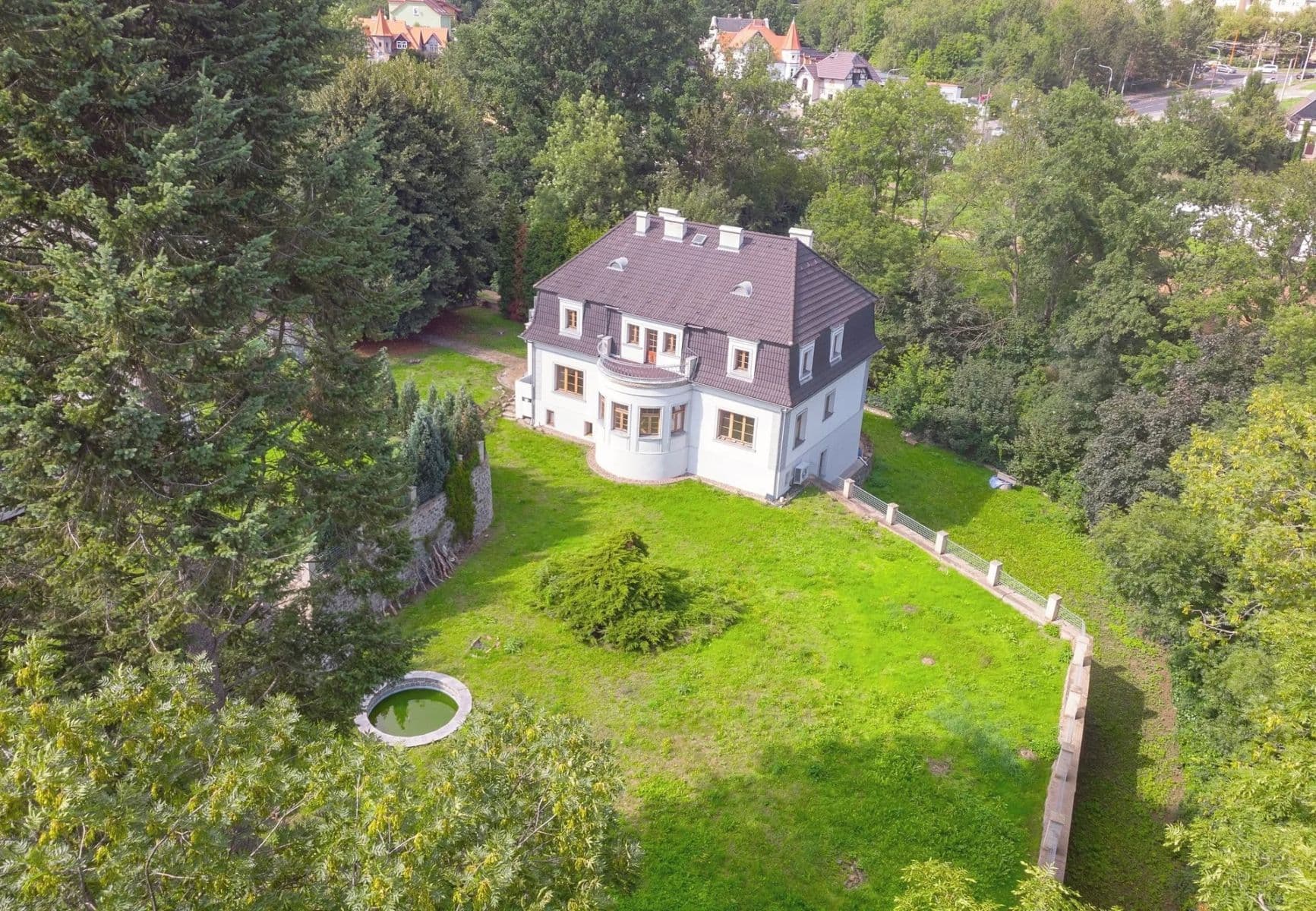 Predaj domu 193 m², pozemek 2.441 m², Elišky Krásnohorské, Ústí nad Labem, Ústecký kraj Predaj domu 193 m², pozemek 2.441 m², Elišky Krásnohorské, Ústí nad Labem, Ústecký kraj