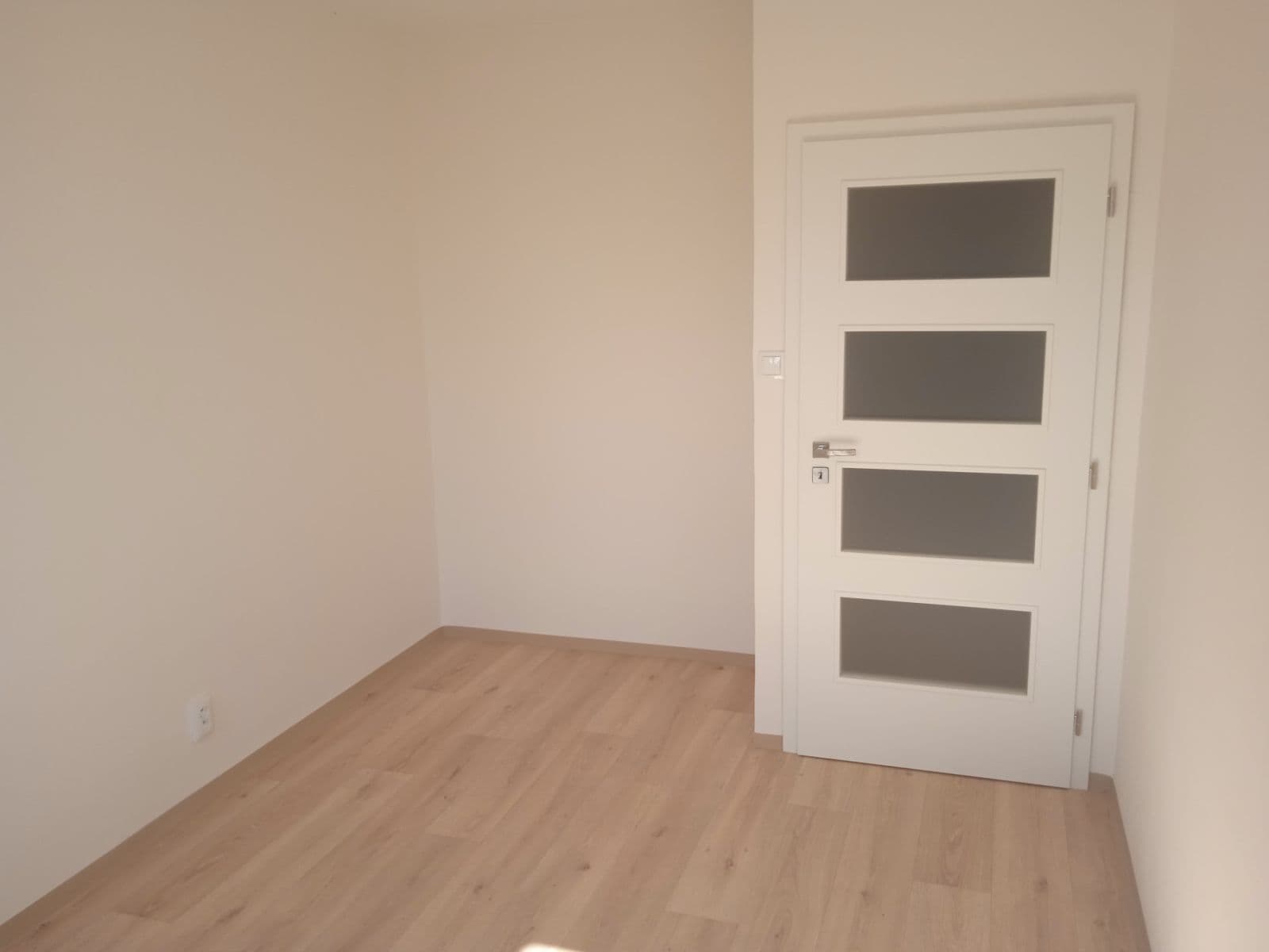 Prenájom bytu 3-izbový 77 m², Od Vysoké, Praha, Praha Prenájom bytu 3-izbový 77 m², Od Vysoké, Praha, Praha