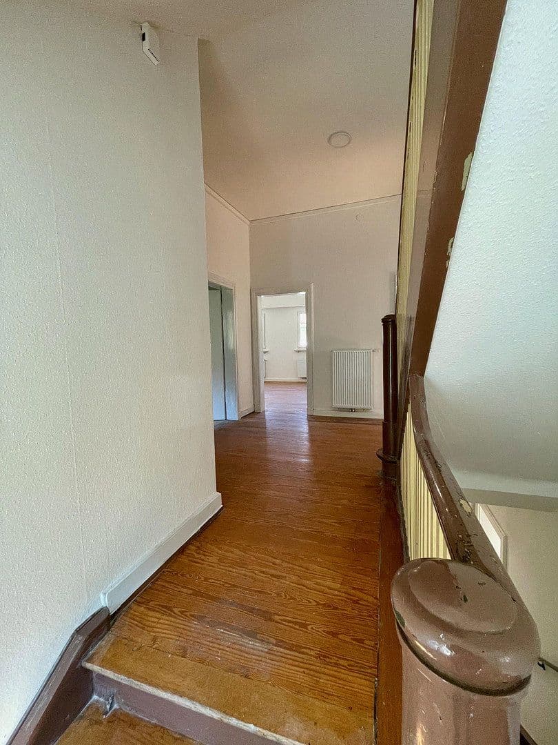 Predaj domu 220 m², pozemek 300 m², Talstr. 71, Frankeneck, Porýnie-Falcko Predaj domu 220 m², pozemek 300 m², Talstr. 71, Frankeneck, Porýnie-Falcko