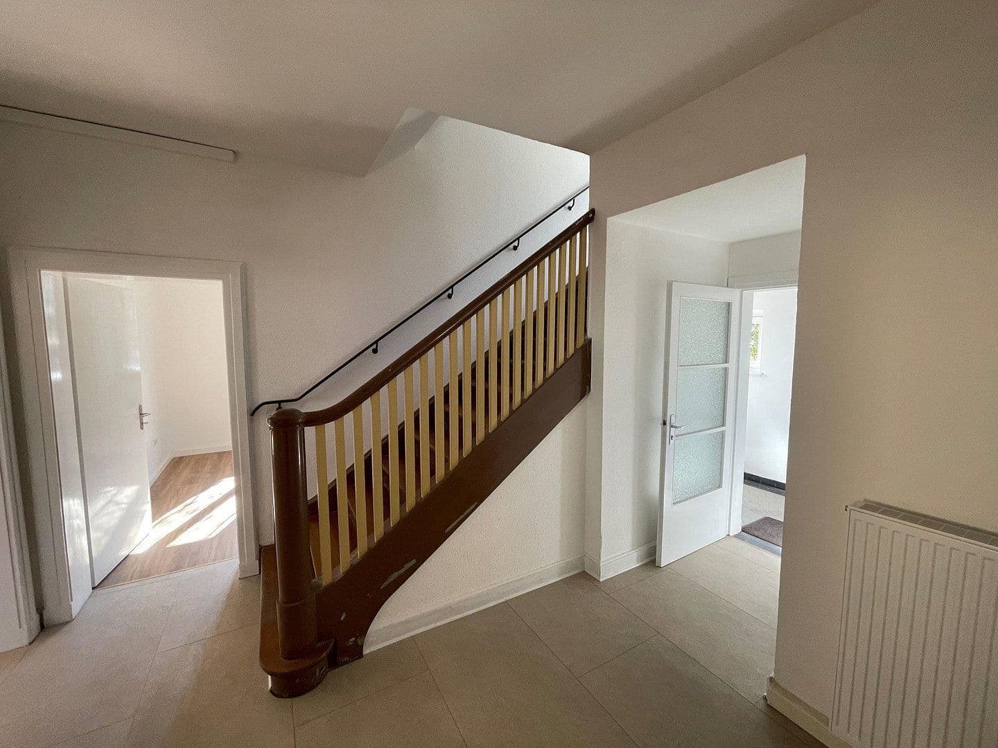 Predaj domu 220 m², pozemek 300 m², Talstr. 71, Frankeneck, Porýnie-Falcko Predaj domu 220 m², pozemek 300 m², Talstr. 71, Frankeneck, Porýnie-Falcko