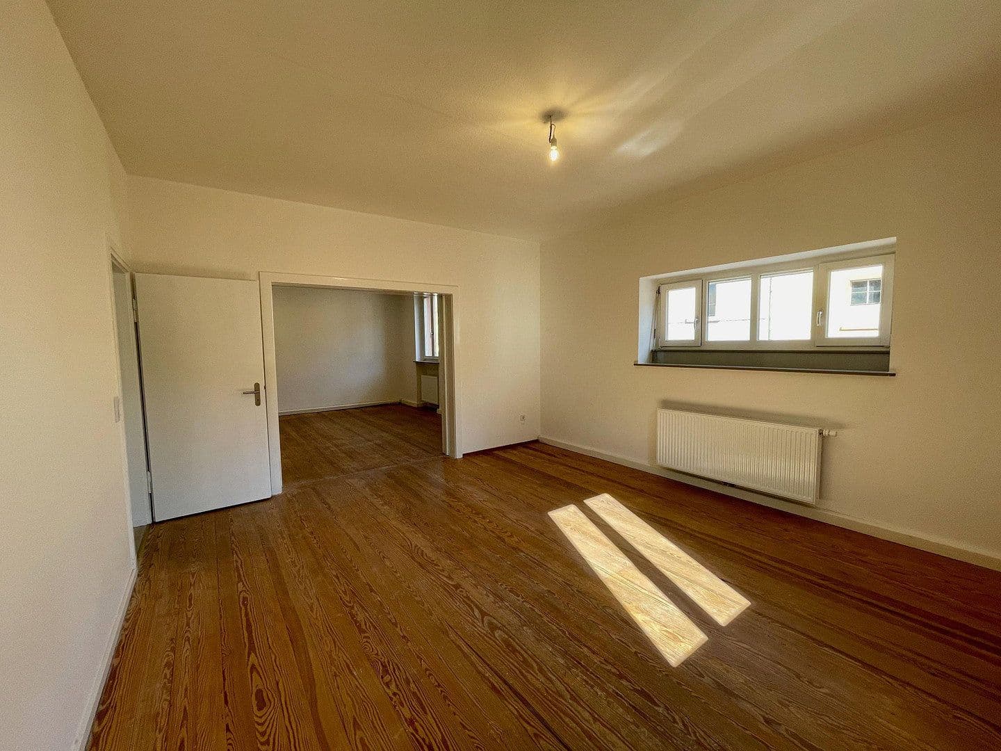 Predaj domu 220 m², pozemek 300 m², Talstr. 71, Frankeneck, Porýnie-Falcko Predaj domu 220 m², pozemek 300 m², Talstr. 71, Frankeneck, Porýnie-Falcko
