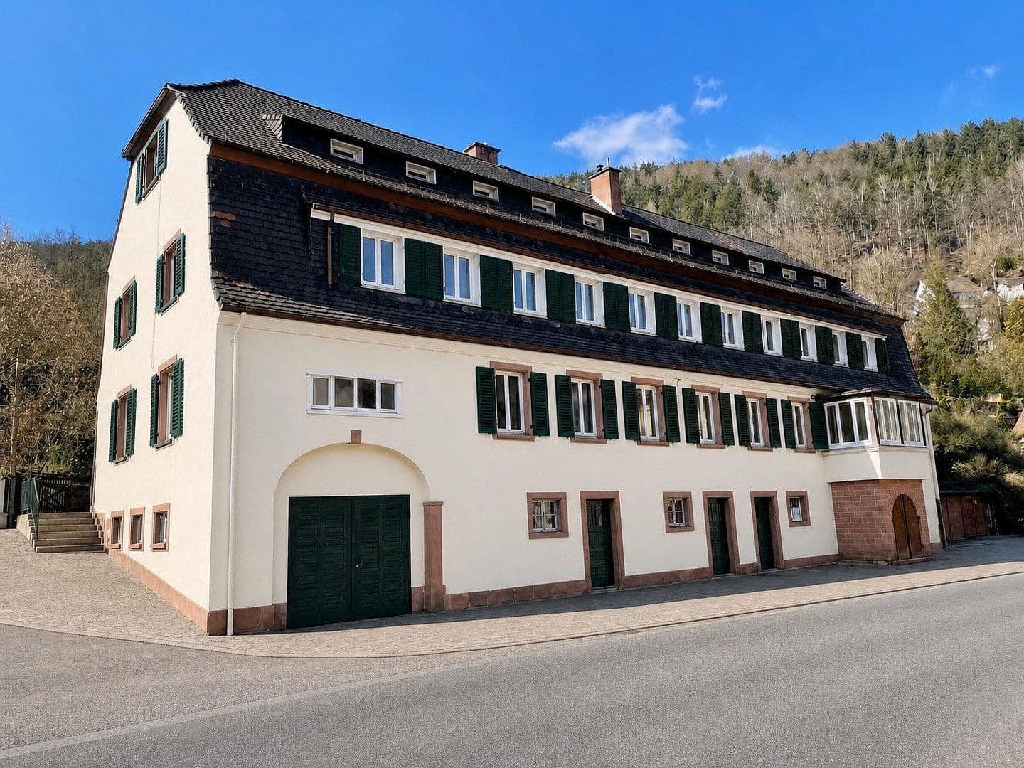 Predaj bytu 5-izbový 140 m², Talstr. 71, Frankeneck, Porýnie-Falcko Predaj bytu 5-izbový 140 m², Talstr. 71, Frankeneck, Porýnie-Falcko