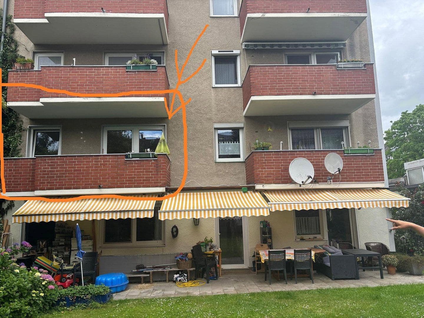 Prenájom bytu 3-izbový 72 m², Isolanistrasse 18, Köln, Severné Porýnie - Westfálsko Prenájom bytu 3-izbový 72 m², Isolanistrasse 18, Köln, Severné Porýnie - Westfálsko