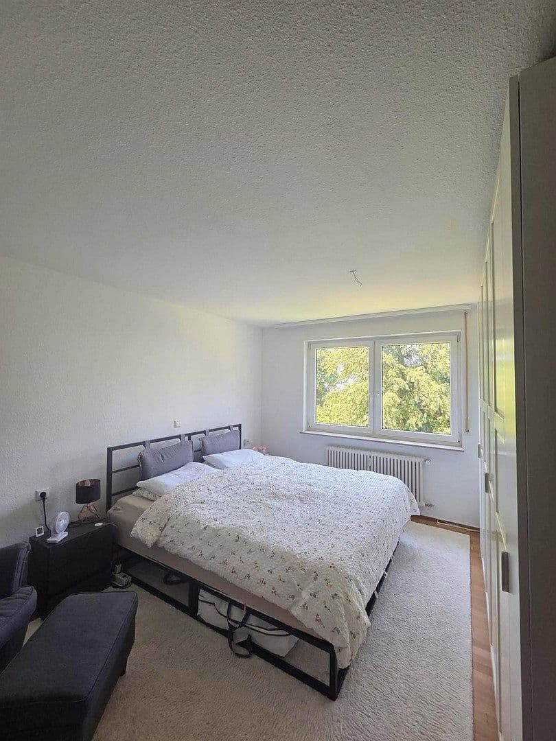 Prenájom bytu 4-izbový 117 m², Danziger-Straße 40, Tübingen, Bádensko-Wurttembersko Prenájom bytu 4-izbový 117 m², Danziger-Straße 40, Tübingen, Bádensko-Wurttembersko