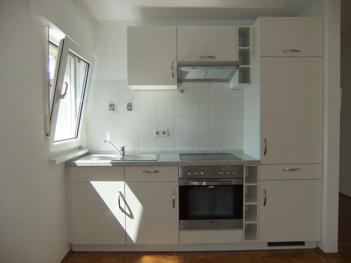 Prenájom bytu 1-izbový 29 m², Mainz, Porýnie-Falcko Prenájom bytu 1-izbový 29 m², Mainz, Porýnie-Falcko