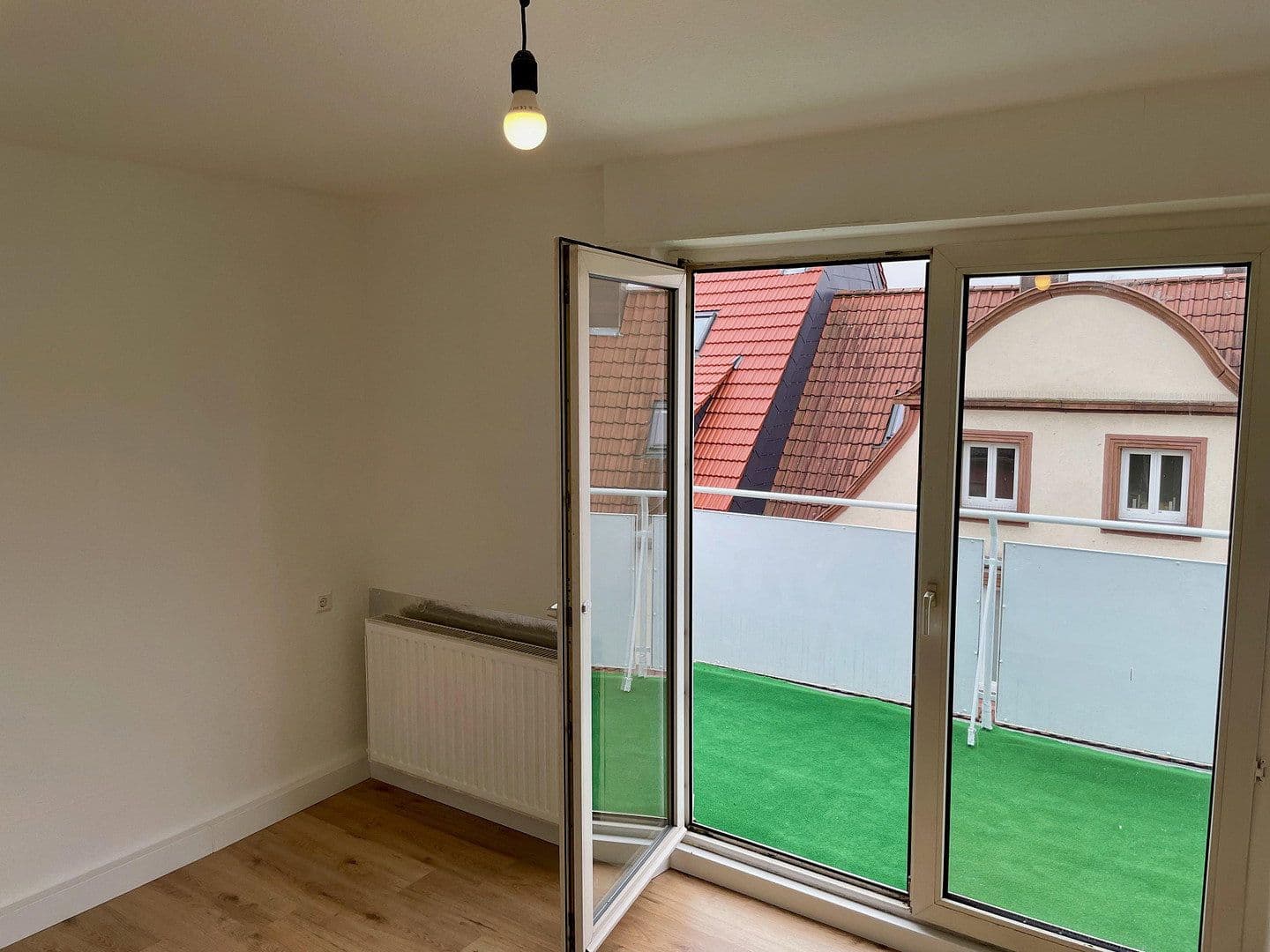 Prenájom bytu 2-izbový 56 m², St.-Franziskus-Str. 9, Kaiserslautern, Porýnie-Falcko Prenájom bytu 2-izbový 56 m², St.-Franziskus-Str. 9, Kaiserslautern, Porýnie-Falcko