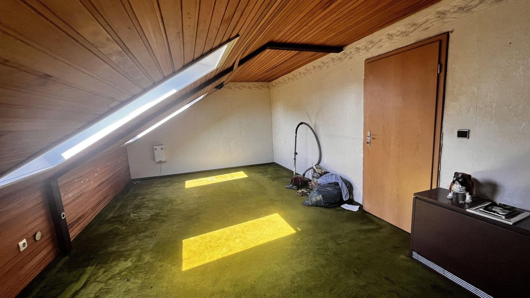 Predaj domu 154 m², pozemek 373 m², Eichstraße 34, Langenhagen, Dolné Sasko Predaj domu 154 m², pozemek 373 m², Eichstraße 34, Langenhagen, Dolné Sasko