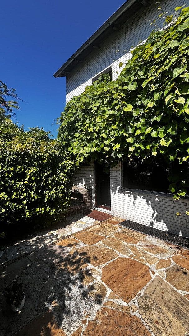 Predaj domu 154 m², pozemek 373 m², Eichstraße 34, Langenhagen, Dolné Sasko Predaj domu 154 m², pozemek 373 m², Eichstraße 34, Langenhagen, Dolné Sasko