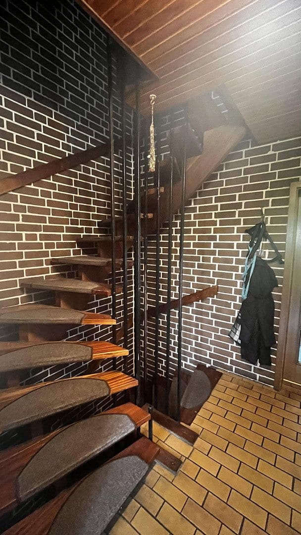 Predaj domu 154 m², pozemek 373 m², Eichstraße 34, Langenhagen, Dolné Sasko Predaj domu 154 m², pozemek 373 m², Eichstraße 34, Langenhagen, Dolné Sasko