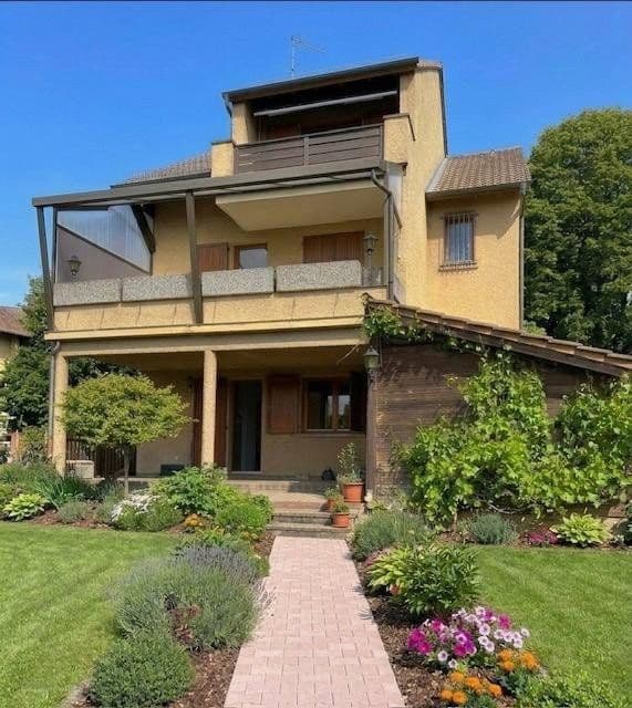 Predaj domu 204 m², pozemek 716 m², Kleinblittersdorf, Sársko Predaj domu 204 m², pozemek 716 m², Kleinblittersdorf, Sársko