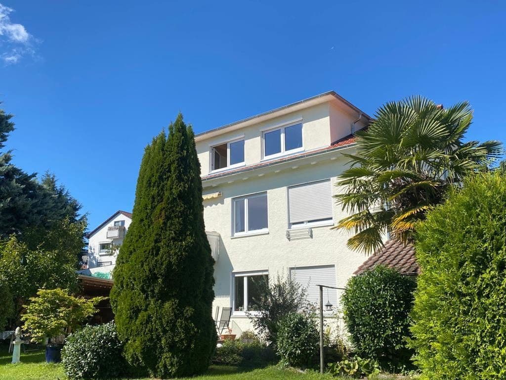 Prenájom bytu 2-izbový 55 m², August-Beckh-Weg 7, Friedrichshafen, Bádensko-Wurttembersko Prenájom bytu 2-izbový 55 m², August-Beckh-Weg 7, Friedrichshafen, Bádensko-Wurttembersko