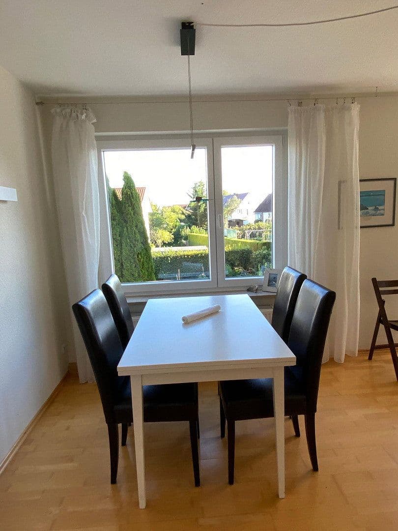 Prenájom bytu 2-izbový 55 m², August-Beckh-Weg 7, Friedrichshafen, Bádensko-Wurttembersko Prenájom bytu 2-izbový 55 m², August-Beckh-Weg 7, Friedrichshafen, Bádensko-Wurttembersko