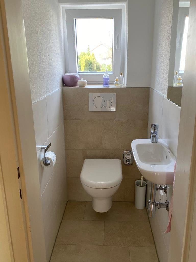 Prenájom bytu 2-izbový 55 m², August-Beckh-Weg 7, Friedrichshafen, Bádensko-Wurttembersko Prenájom bytu 2-izbový 55 m², August-Beckh-Weg 7, Friedrichshafen, Bádensko-Wurttembersko