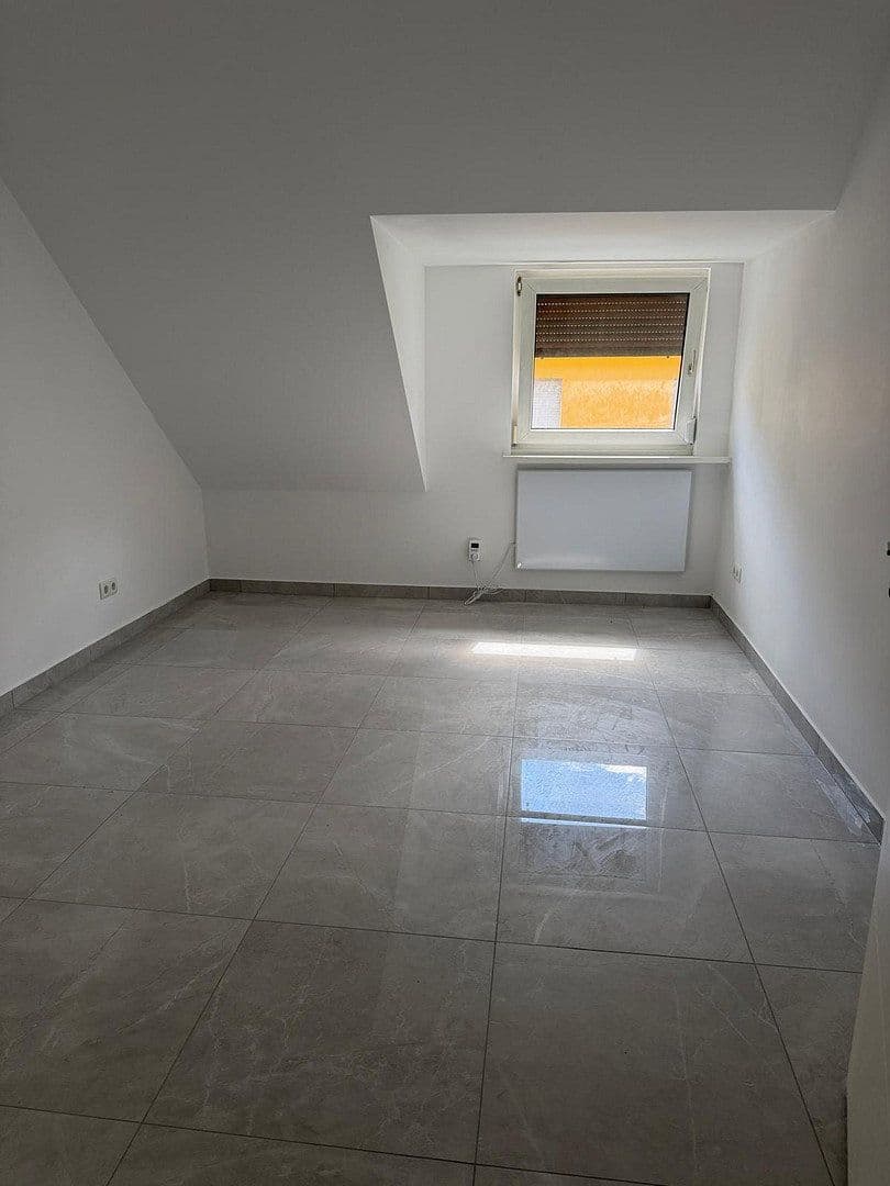 Prenájom bytu 66 m², Rosenthalstraße 7, Ludwigshafen am Rhein, Porýnie-Falcko Prenájom bytu 66 m², Rosenthalstraße 7, Ludwigshafen am Rhein, Porýnie-Falcko