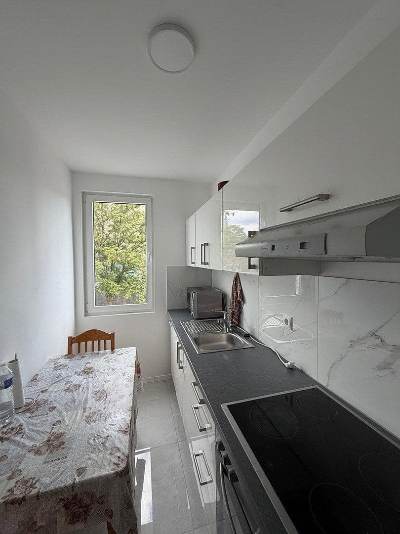 Prenájom bytu 60 m², Rosenthalstraße 7, Ludwigshafen am Rhein, Porýnie-Falcko Prenájom bytu 60 m², Rosenthalstraße 7, Ludwigshafen am Rhein, Porýnie-Falcko