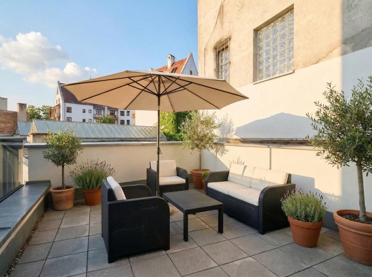 Prenájom bytu 113 m², Predigerberg 14, Augsburg, Bavorsko Prenájom bytu 113 m², Predigerberg 14, Augsburg, Bavorsko
