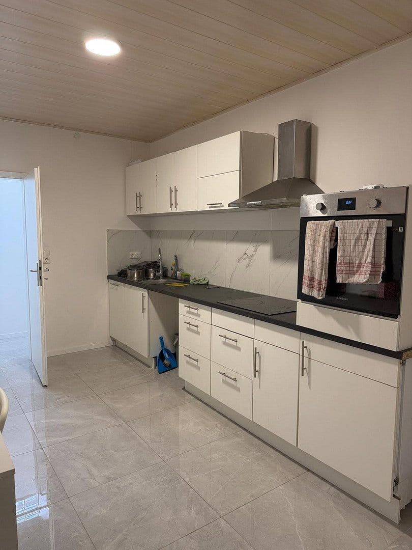 Prenájom bytu 60 m², Rosenthalstraße 7, Ludwigshafen am Rhein, Porýnie-Falcko Prenájom bytu 60 m², Rosenthalstraße 7, Ludwigshafen am Rhein, Porýnie-Falcko